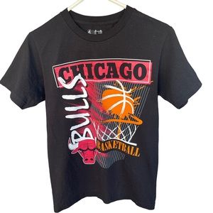 NBA Chicago Bulls Ultra Game Black Graphic T-shirt Unisex Size‎ S